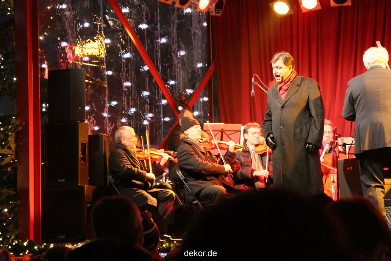 weihnachtsmaerkte-2010-koeln-domplatz-abends-096