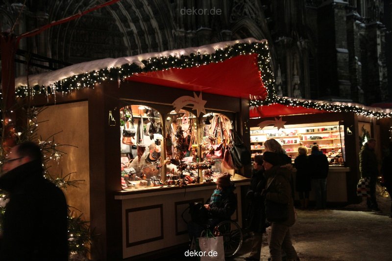 weihnachtsmaerkte-2010-koeln-domplatz-abends-105