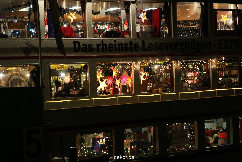weihnachtsmaerkte-2010-koeln-schiff-004
