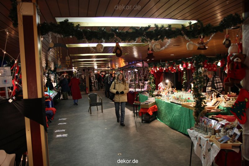 weihnachtsmaerkte-2010-koeln-schiff-035