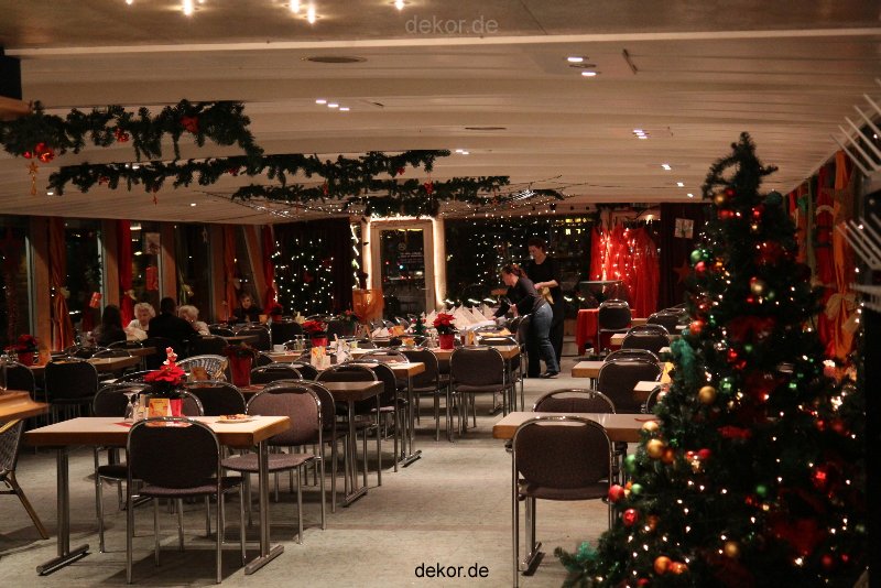 weihnachtsmaerkte-2010-koeln-schiff-037