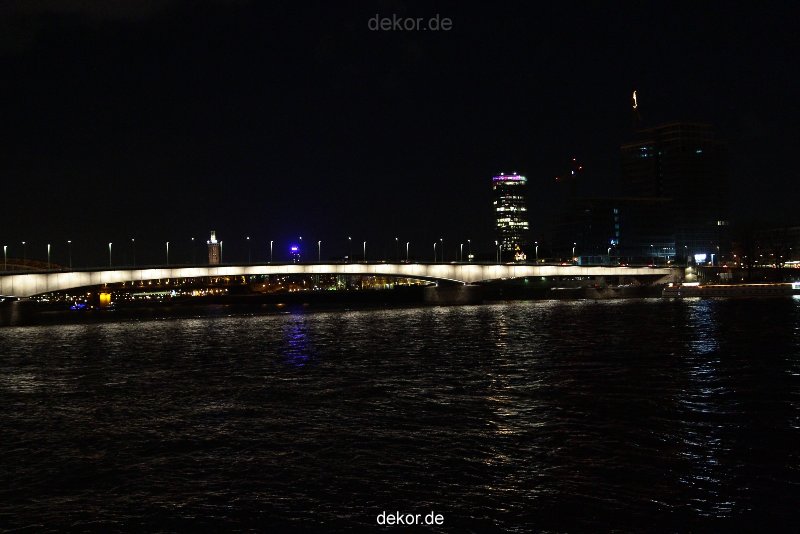 weihnachtsmaerkte-2011-koeln-hafen-weihnachtsmarkt-008