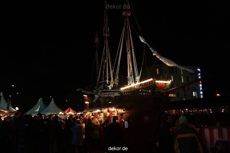 weihnachtsmaerkte-2011-koeln-hafen-weihnachtsmarkt-012