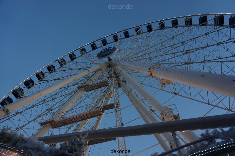 weihnachtsmaerkte-2013-duesseldorf-schlossturm-025