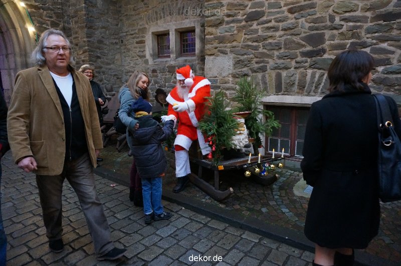 weihnachtsmaerkte-2013-solingen-schloss-burg-aussen-003