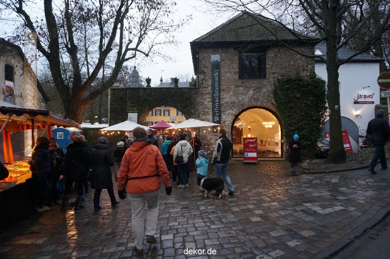 weihnachtsmaerkte-2013-wuppertal-schloss-luentenbeck-003