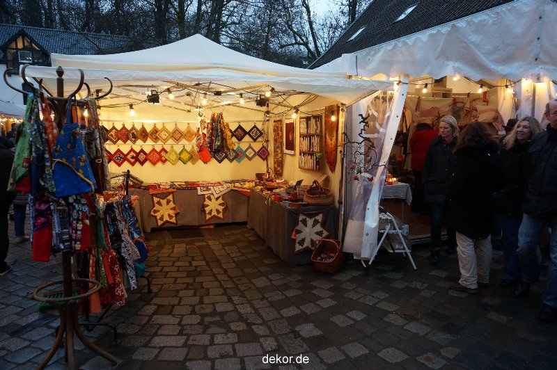 weihnachtsmaerkte-2013-wuppertal-schloss-luentenbeck-035