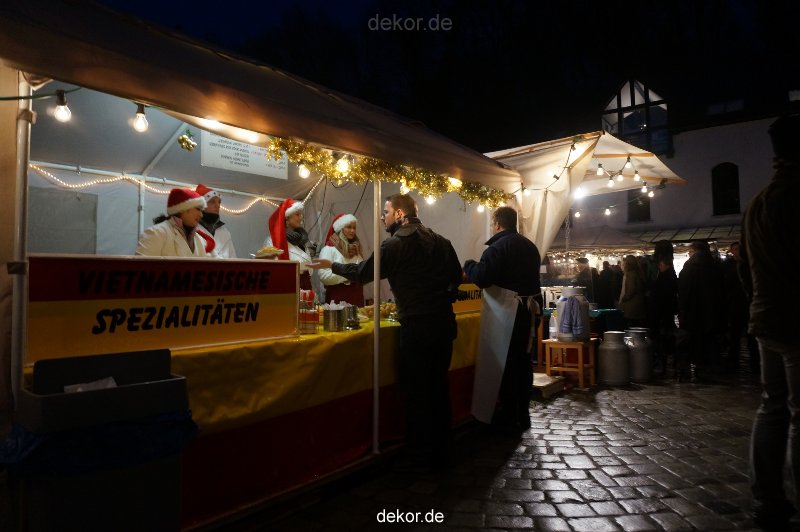 weihnachtsmaerkte-2013-wuppertal-schloss-luentenbeck-072