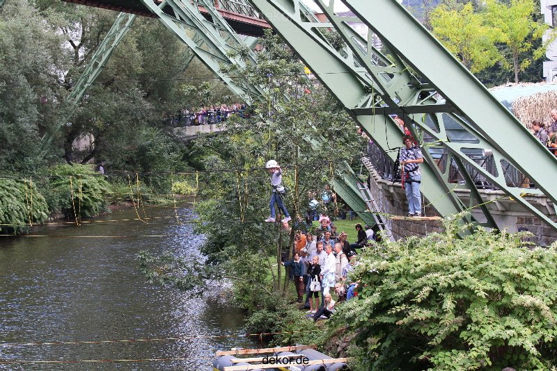 wuppertal-e400-islandufer-ueber-die-wupper-001