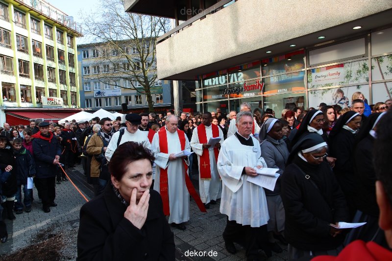 wuppertal-karfreitags-prozession-2012-3-046