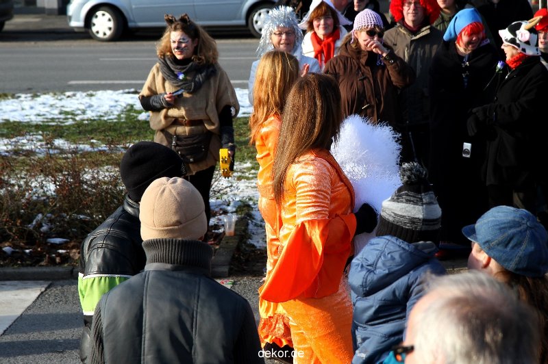 wuppertal-karnevalszug-leute-2013-007