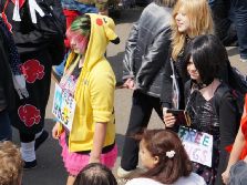 duesseldorf-japantag-2013-free-hugs-028