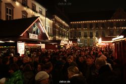 weihnachtsmaerkte-2010-duesseldorf-rathausplatz-abend-014