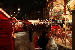 weihnachtsmaerkte-2010-duesseldorf-rathausplatz-abend-021