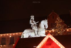 weihnachtsmaerkte-2010-duesseldorf-rathausplatz-abend-023