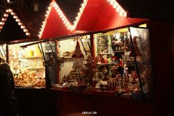 weihnachtsmaerkte-2010-duesseldorf-rathausplatz-abend-047
