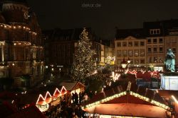 weihnachtsmaerkte-2010-duesseldorf-rathausplatz-abend-058