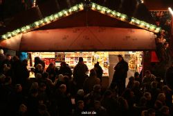weihnachtsmaerkte-2010-duesseldorf-rathausplatz-abend-063
