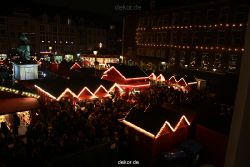 weihnachtsmaerkte-2010-duesseldorf-rathausplatz-abend-066
