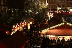 weihnachtsmaerkte-2010-duesseldorf-rathausplatz-abend-068