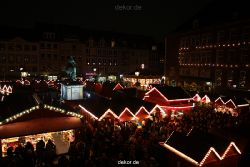 weihnachtsmaerkte-2010-duesseldorf-rathausplatz-abend-081