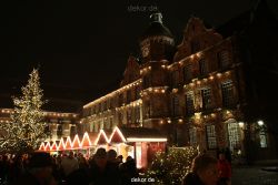 weihnachtsmaerkte-2010-duesseldorf-rathausplatz-abend-088