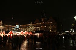 weihnachtsmaerkte-2010-duesseldorf-rathausplatz-abend-094