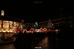 weihnachtsmaerkte-2010-duesseldorf-rathausplatz-abend-095