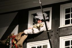 weihnachtsmaerkte-2010-hattingen-altstadt-frau-holle-062