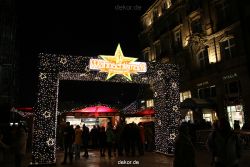 weihnachtsmaerkte-2010-koeln-domplatz-abends-003
