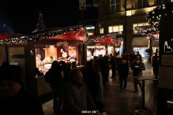 weihnachtsmaerkte-2010-koeln-domplatz-abends-004