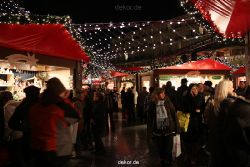 weihnachtsmaerkte-2010-koeln-domplatz-abends-020