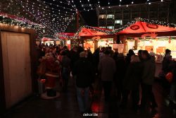 weihnachtsmaerkte-2010-koeln-domplatz-abends-029