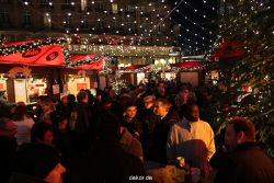 weihnachtsmaerkte-2010-koeln-domplatz-abends-033