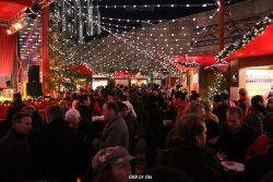 weihnachtsmaerkte-2010-koeln-domplatz-abends-034