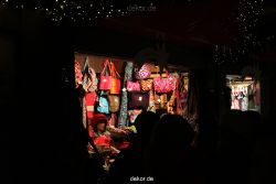 weihnachtsmaerkte-2010-koeln-domplatz-abends-038