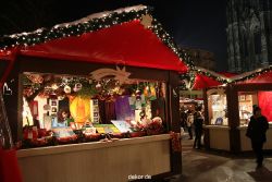weihnachtsmaerkte-2010-koeln-domplatz-abends-066