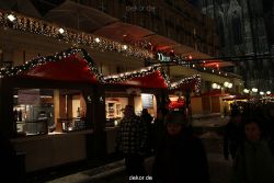 weihnachtsmaerkte-2010-koeln-domplatz-abends-074