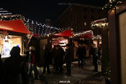 weihnachtsmaerkte-2010-koeln-domplatz-abends-076