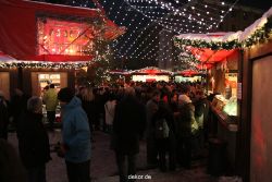 weihnachtsmaerkte-2010-koeln-domplatz-abends-080