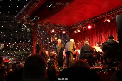 weihnachtsmaerkte-2010-koeln-domplatz-abends-097