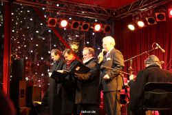 weihnachtsmaerkte-2010-koeln-domplatz-abends-101