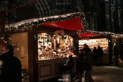 weihnachtsmaerkte-2010-koeln-domplatz-abends-105