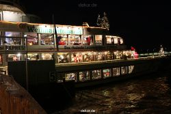 weihnachtsmaerkte-2010-koeln-schiff-003