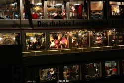 weihnachtsmaerkte-2010-koeln-schiff-004