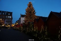 weihnachtsmaerkte-2013-duesseldorf-rathausplatz-011