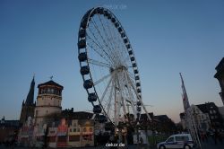 weihnachtsmaerkte-2013-duesseldorf-schlossturm-009