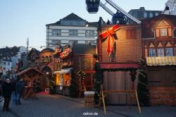 weihnachtsmaerkte-2013-duesseldorf-schlossturm-028