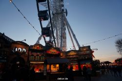 weihnachtsmaerkte-2013-duesseldorf-schlossturm-031
